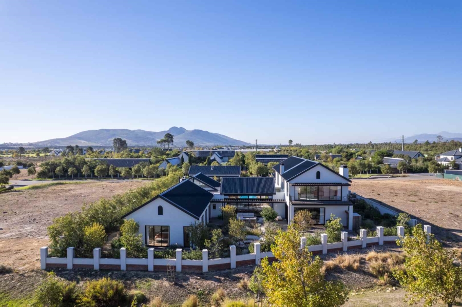 8 Bedroom Property for Sale in Val De Vie Estate Western Cape